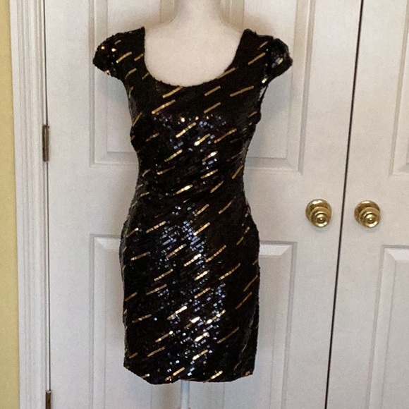 Jodi Kristopher Black & Gold Sequin Dress w/ Low Back w/ Large Black Bow - Picture 5 of 11